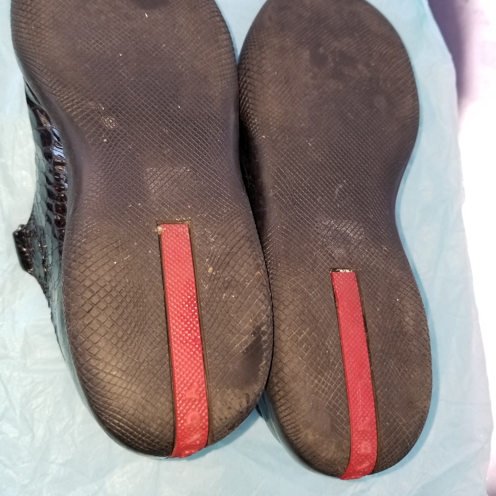 Prada Shoes - Picture 4 of 7